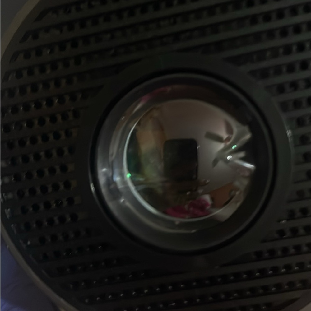 HIPPUS Multimedia Projector - Picture 5 of 6